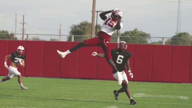 Practice catch Malachi Coleman 2023 Illinois week
